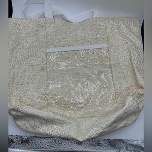 Molly Bracken Large‎ Tote